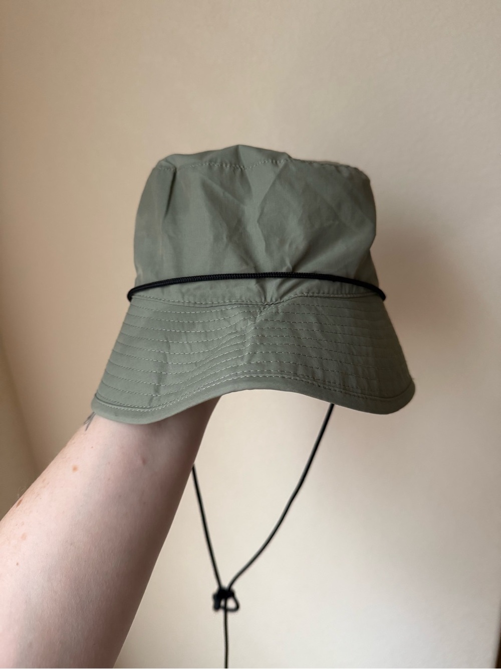 John Elliott L/XL Olive Nylon Blend Bucket Hat Adjustable Chin Strap - Picture 2 of 8